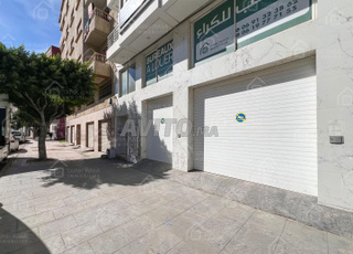 Local commercial de 340 m² à louer à Dar Tounsi