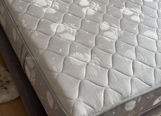 Matelas excellent état à vendre - 1.40 sur 1.80