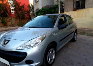Peugeot 206 plus essence 2013