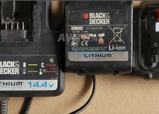 Chargeur Duritain avec 2 batteries 14,4 volts