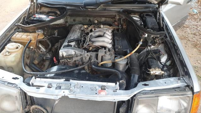 Mercedes-Benz 250 Diesel Manuelle 1990 à Nador