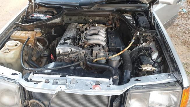 Mercedes-Benz 250 Diesel Manuelle 1990 à Nador