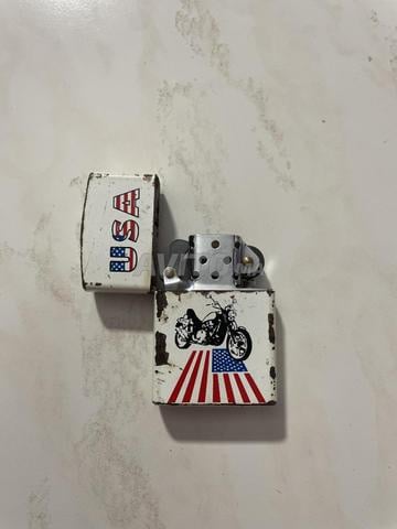 ولاعة عتيقة USA moto