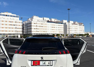 PEUGEOT 2008 GT-LINE