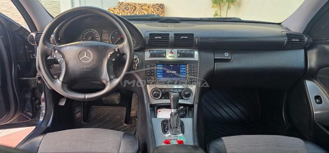 Mercedes-Benz 220 Diesel Automatique 2006 à Nador
