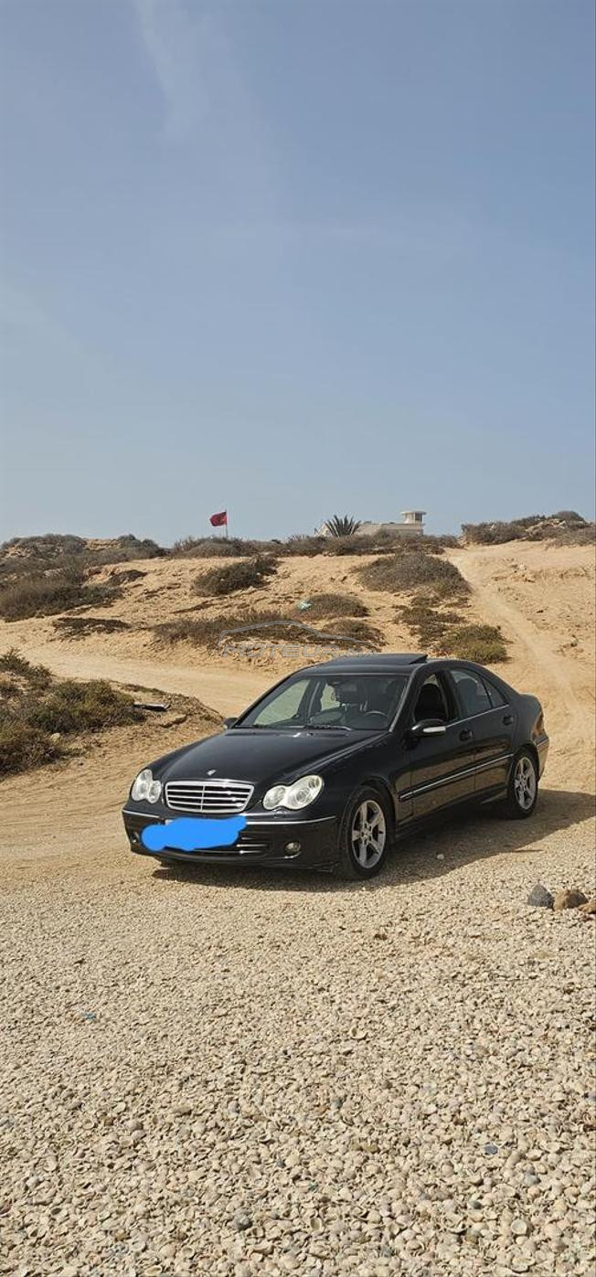 Mercedes-Benz 220 Diesel Automatique 2006 à Nador