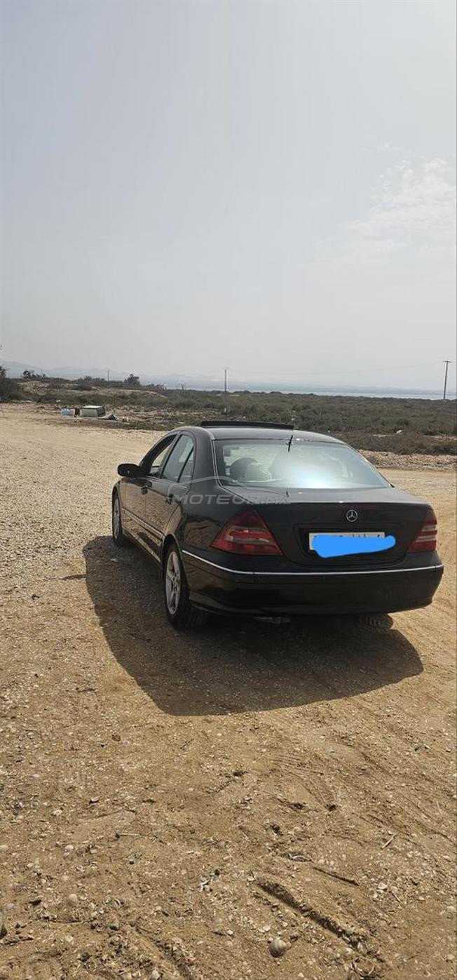 Mercedes-Benz 220 Diesel Automatique 2006 à Nador