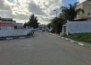 Terrain pour villa dans une résidence.