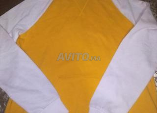 سويت شيرت أصلي مقاس M