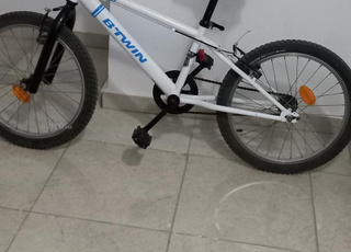 BTWIN Racing Boys 300 Vélo 20 pouces sans vitesses