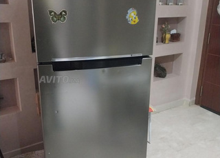 Frigidaire en bonne état Samsung digital