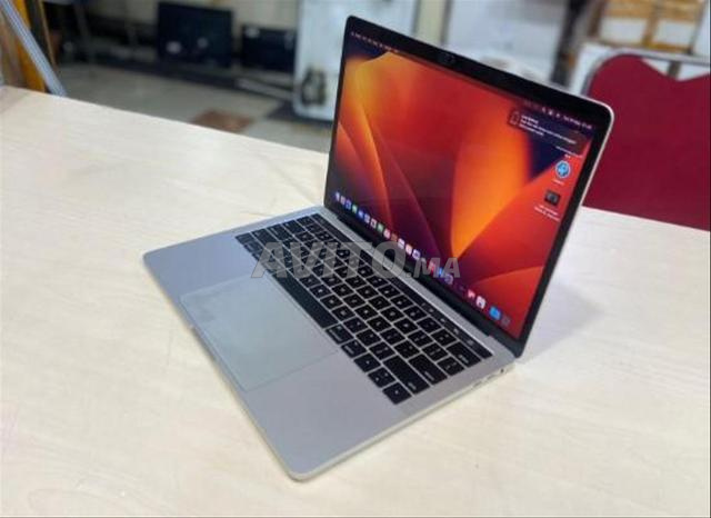 Apple 13.3 MacBook Pro with Touch Bar (Mid 2017)