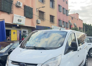 ford turneo 8 pax et Ch