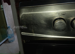 Bouteille de gaz propre, très propre, disponible à Tétouan, quartier de Kouilma four