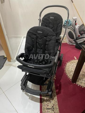 عربة أطفال للتوائم - مريحة