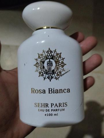 Rosa Bianca SEHR PARIS
