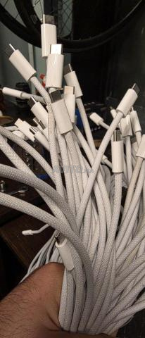 كابل Apple Type C أصلي مستعمل