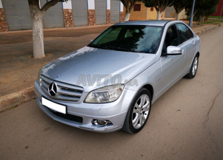 Mercedes. 2008. Dédouanement. 2010