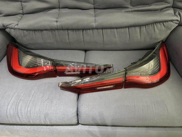 أضواء المكابح BMW الفئة الرابعة G22