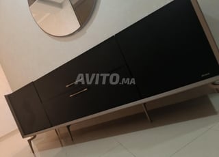 Buffet istikbal de très bonne qualité