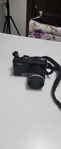 آلة تصوير سيجما دي بي 3 ميريل بحالة جيدة جدا