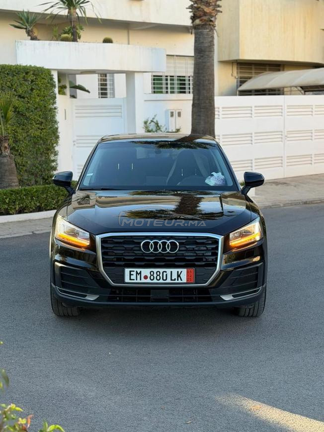 Audi.  Q 2
