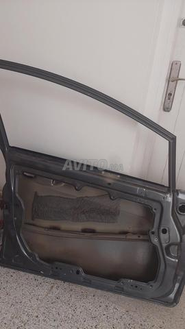 Porte chauffeur gauche vide Ford Fiesta 2016