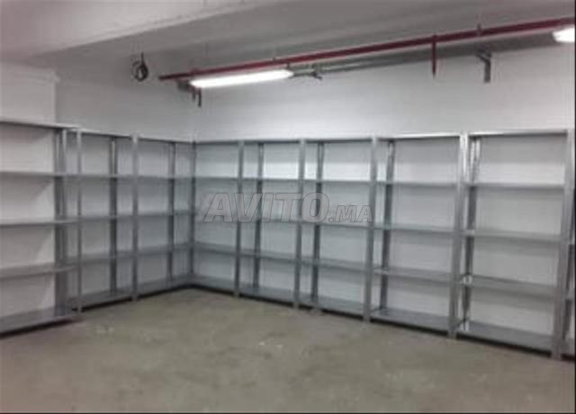 رفوف معدنية صلبة - حالة جيدة