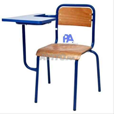 Mobilier scolaire en bon état – À vendre