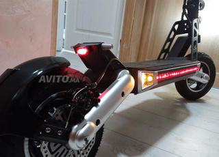 Trotinette électrique importée de France