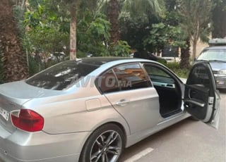 bmw 320i modèle 2007