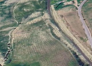 Quelques hectares titrés sur la route principale