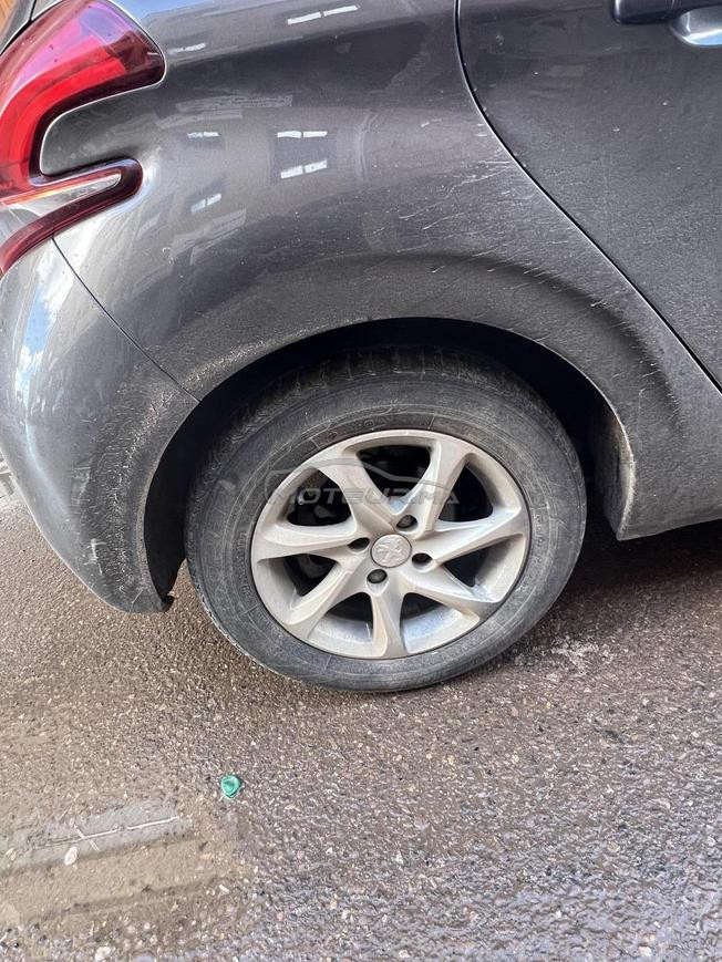 Peugeot 208 Diesel Manuelle 2018 à Mediouna