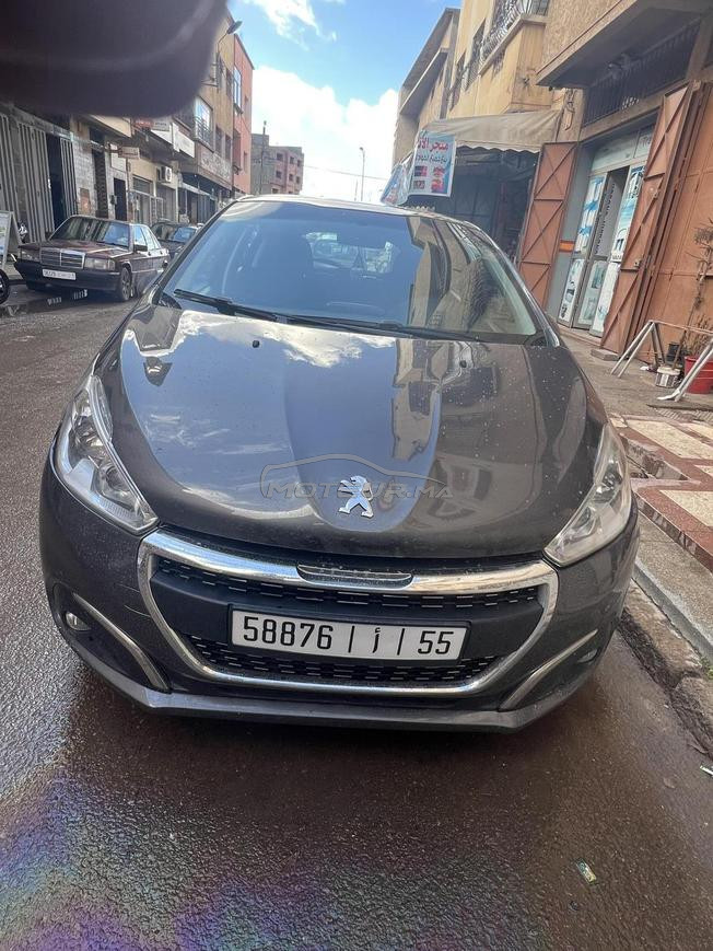 Peugeot 208 Diesel Manuelle 2018 à Mediouna