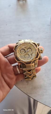 الساعة يدوية