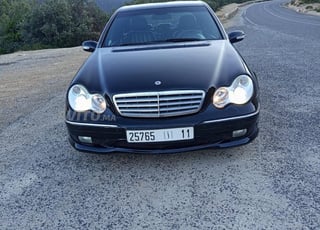 Mercedes-Benz 220 Diesel Automatique 2005