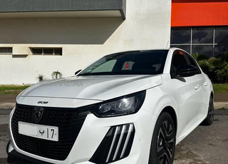Peugeot 208 Diesel style 2024 à Rabat