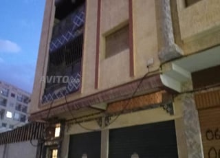 عمارة للبيع 120م في مركز مدينة وجدة