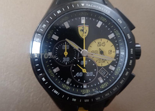 Montre Ferrari originale