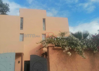 Location Villa 4 pièces de 250 m2 à Marrakech
