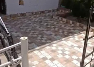 Maison individuelle, R1 avec jardinet et terrasse