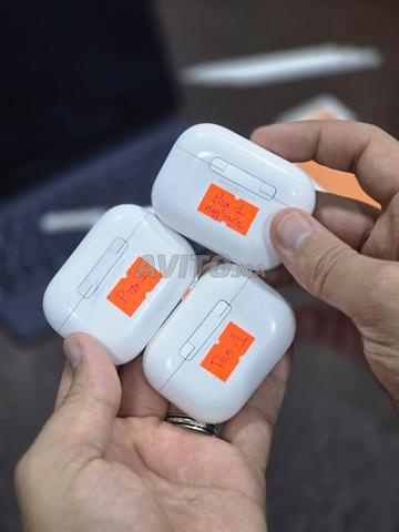 AIRPODS PRO 1