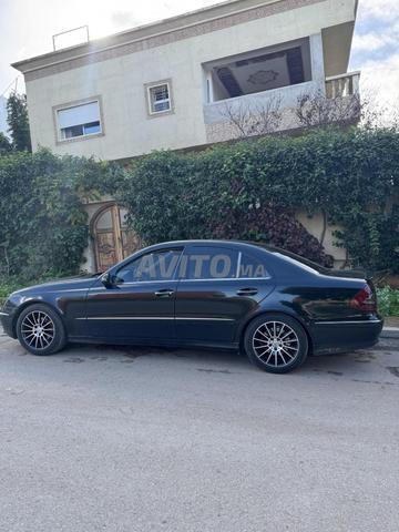 مرسيدس بنز الفئة E ديزل أوتوماتيكية 2004