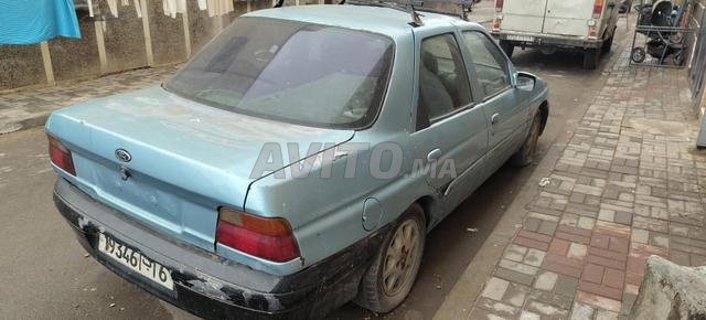 Ford Escort Diesel Manuelle 1999 à Sidi Bennour - 2