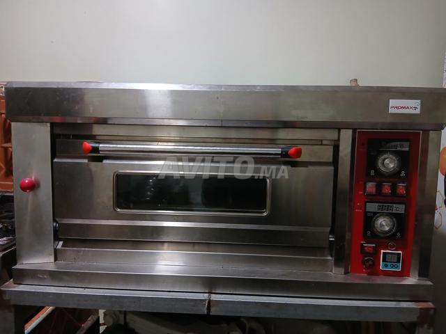 فرن بيتزا احترافي من النوع الجيد