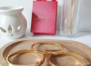 Bracelets Inoxydable et Boîte Élégante