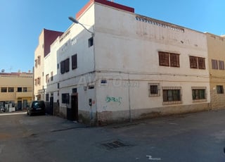 Ancienne maison à Les Amicales