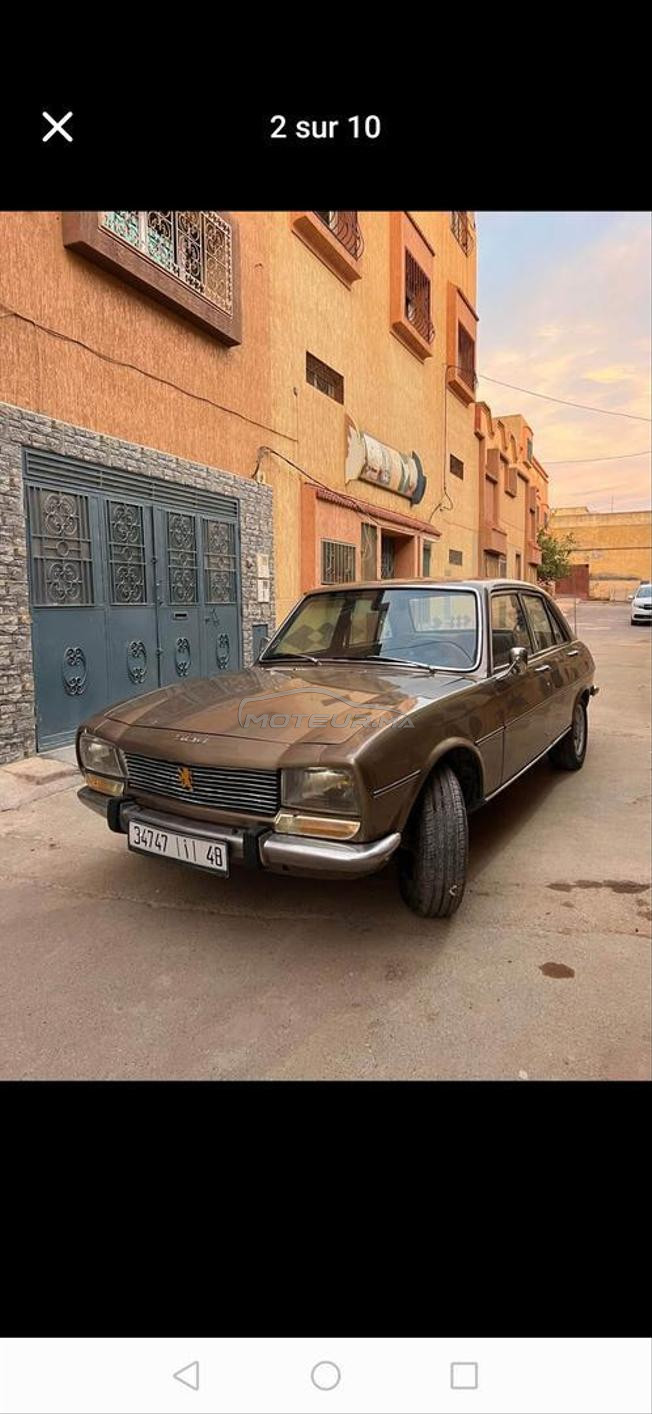 سيارة من نوع بيجو 504 جميلة   ونضيفة