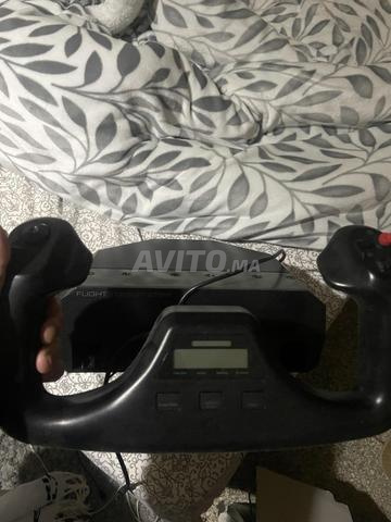 عصا التحكم لمحاكي الطيران