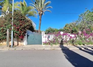 Terrain 958 m² 22 m façade plein ouest calme